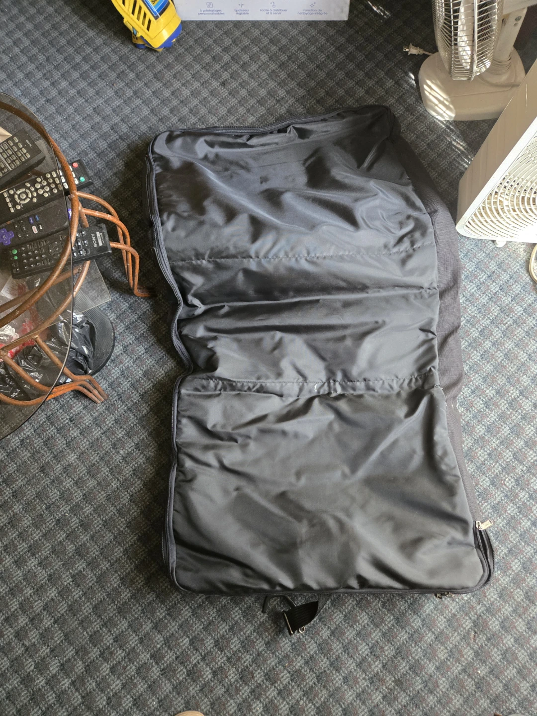 Jaguar Garment Bag