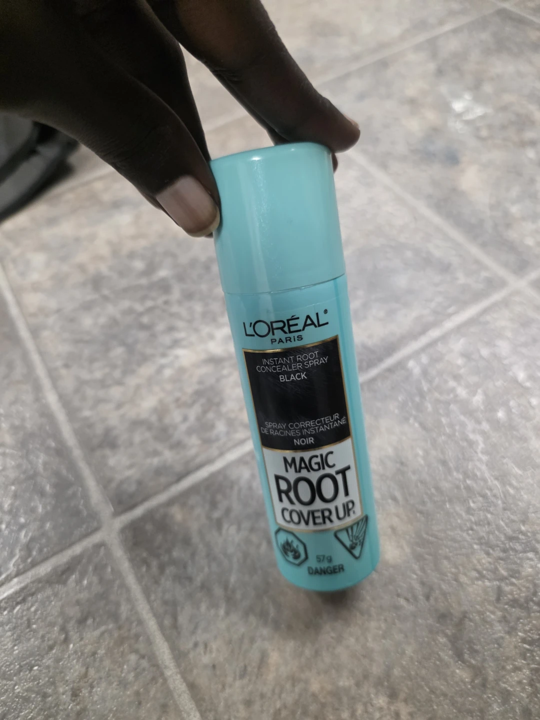 L'Oréal Magic Root Cover Up Spray - Black 15 cad per can