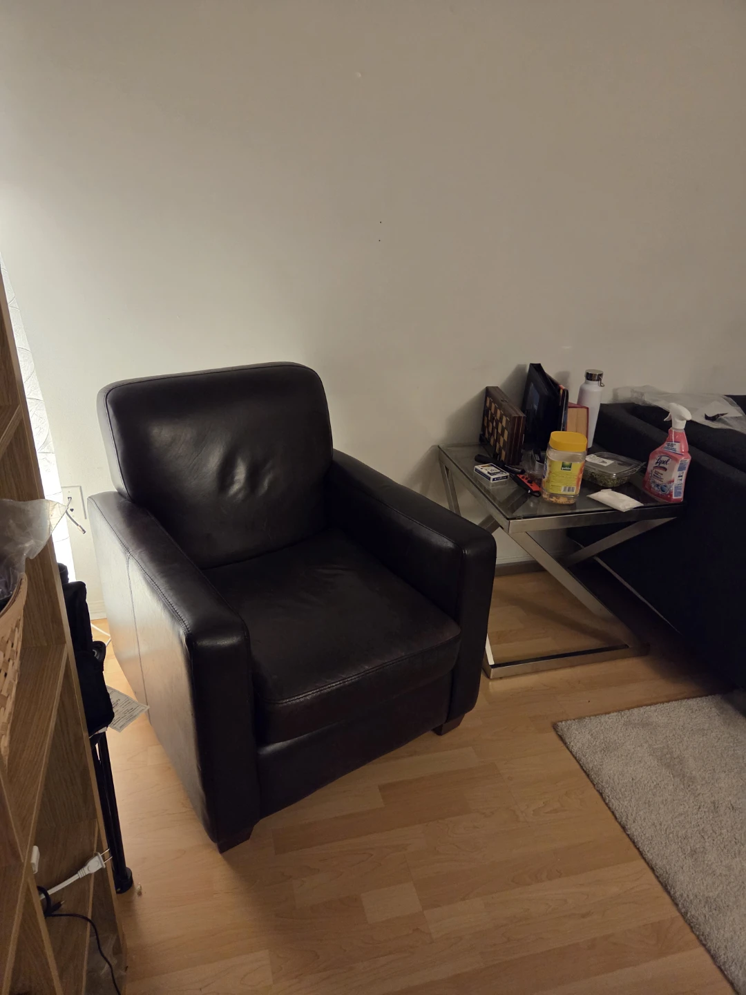 Brown Leather Armchairs - photo 2