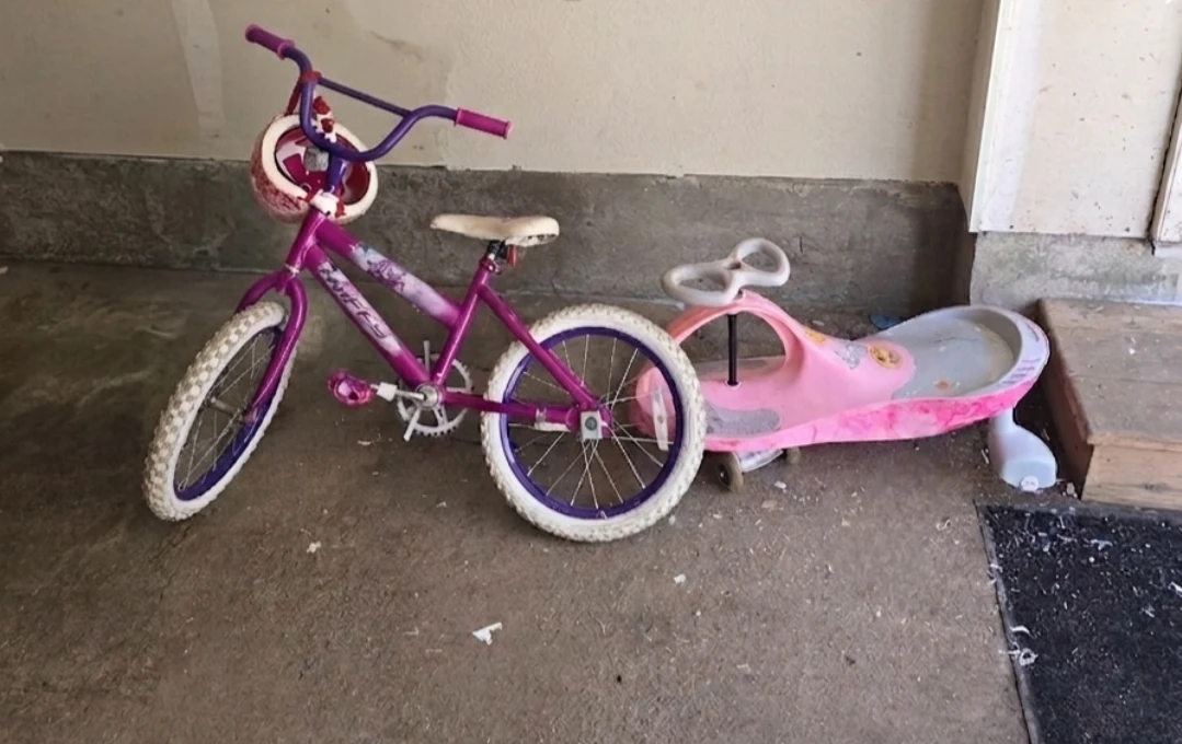 Kid bike and plasma car