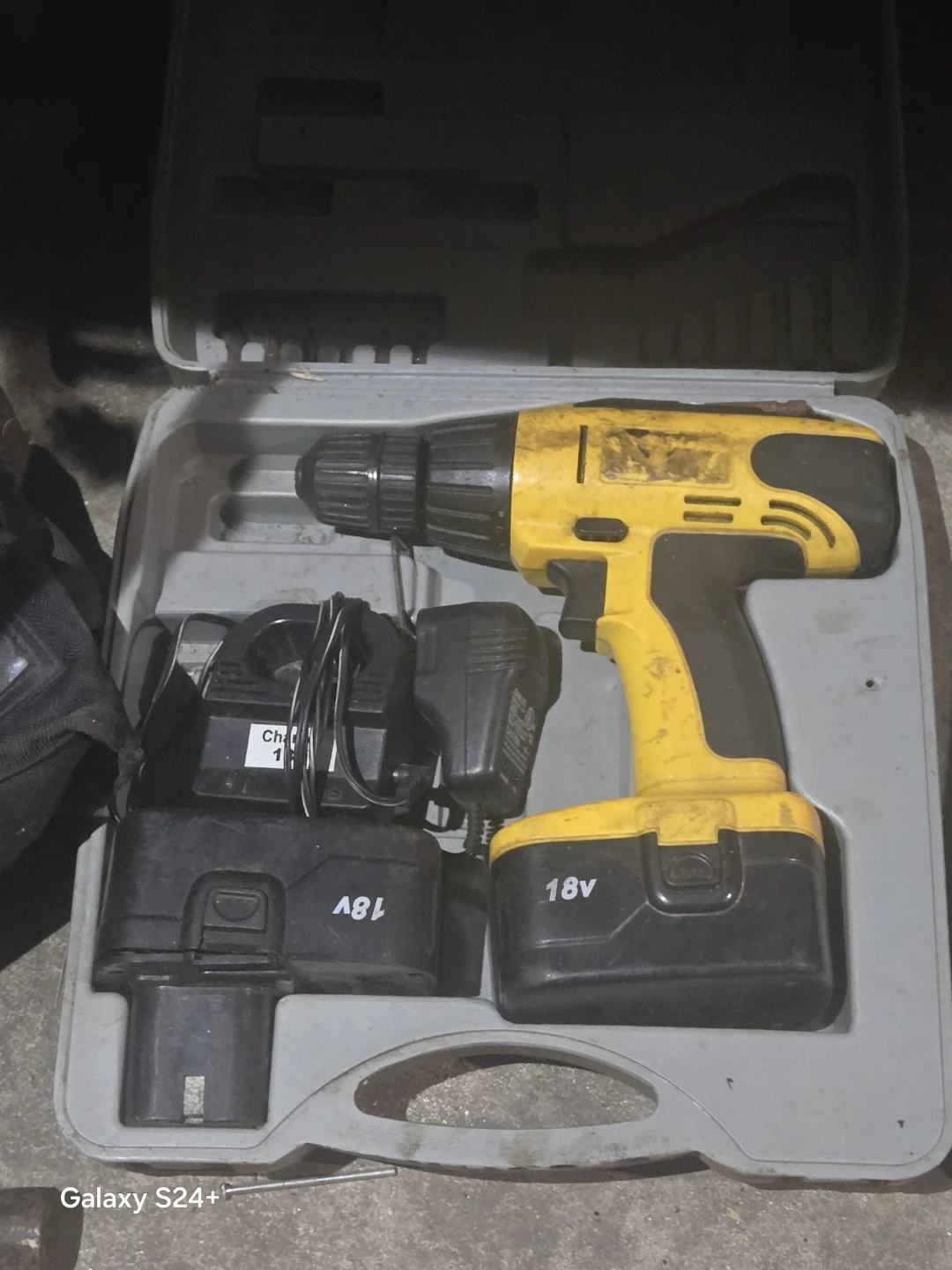DeWalt 18V Cordless Drill Combo - photo 4