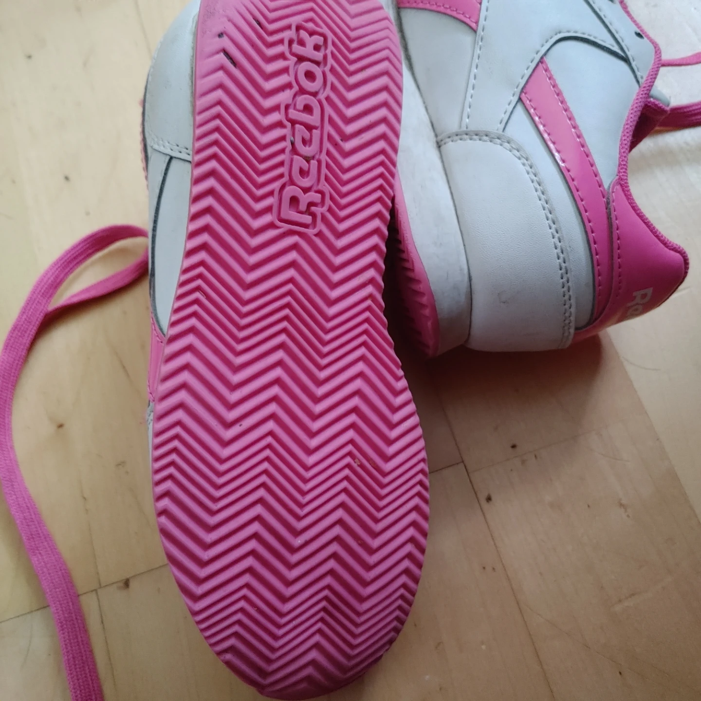 Reebok Girls Pink & White Running Shoes - photo 3