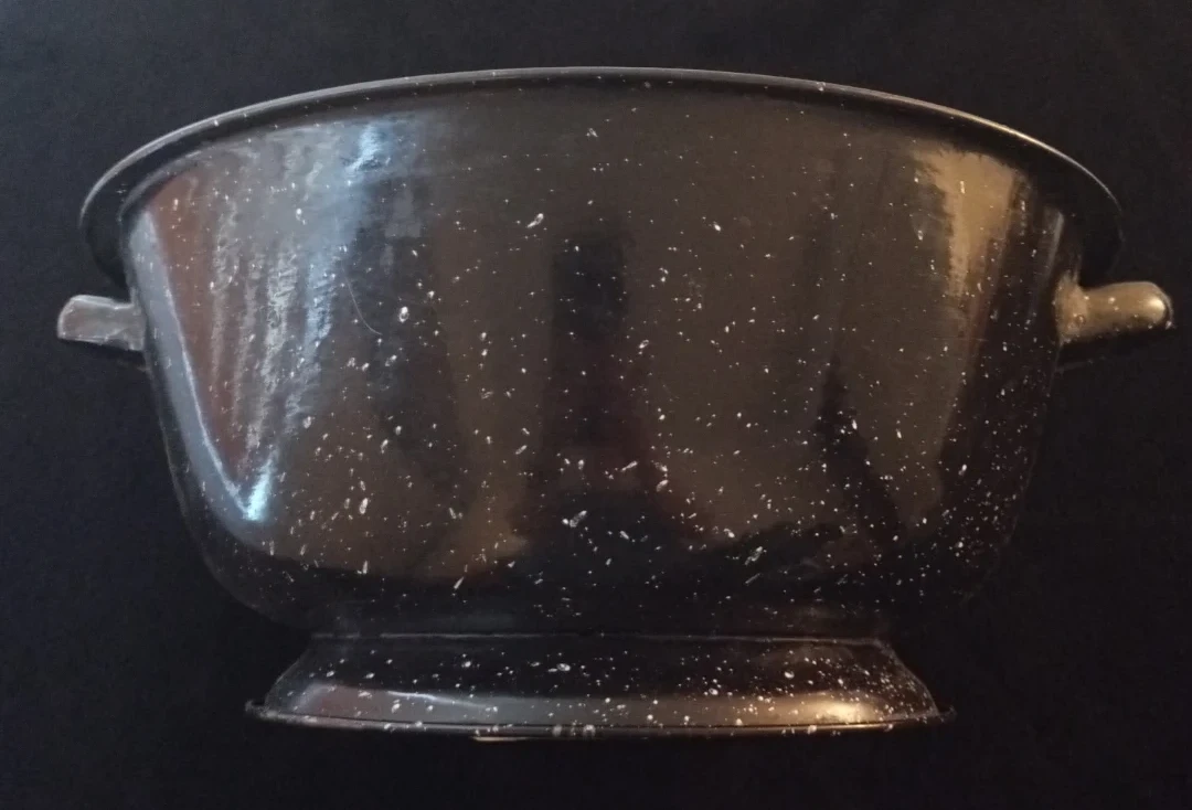Vintage Bread Making Dish - photo 2