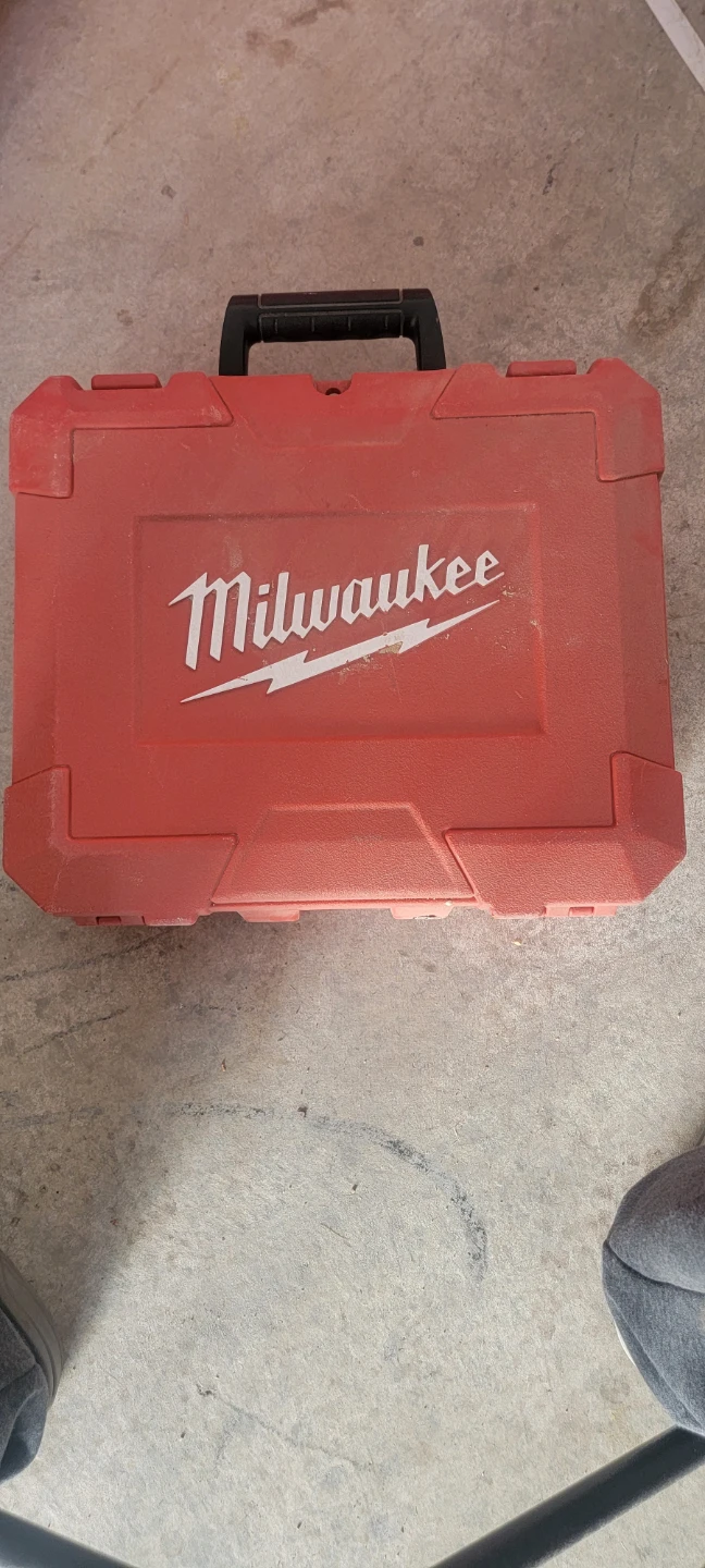 Milwaukee 2701-22CT M18 Drill/Driver Kit Case