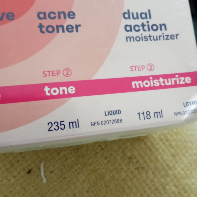 Clean & Clear Daily Skincare Essentials Set - photo 4