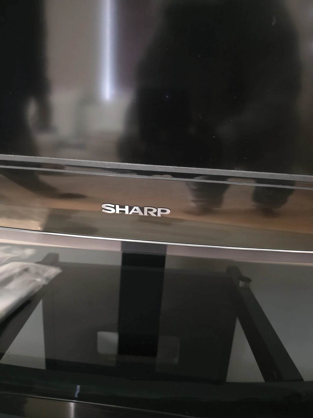 Sharp AQUOS LC-46E77UN 46-inch Full HD 1080p TV - photo 2