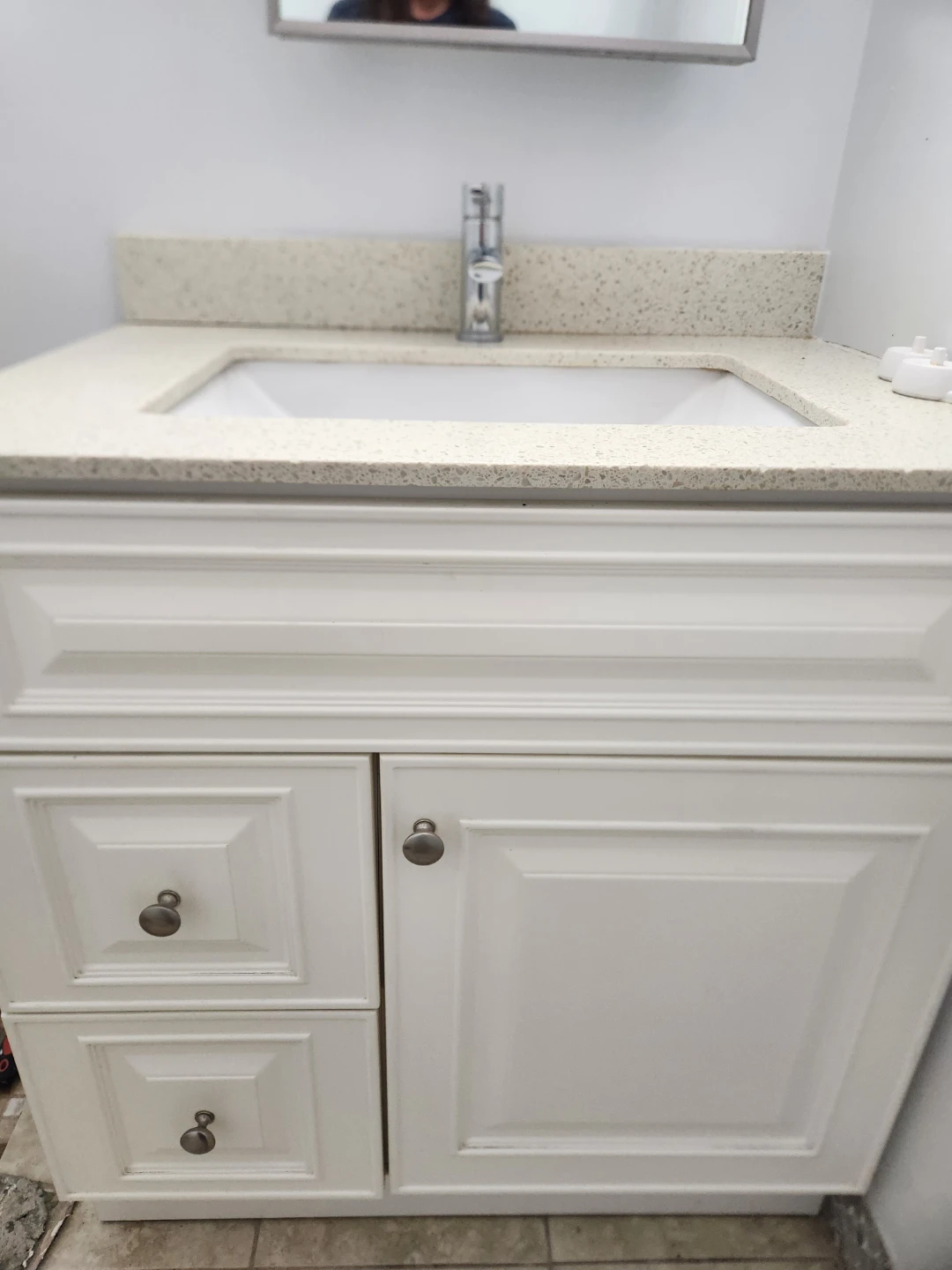 30" Vanity cabinet - photo 2