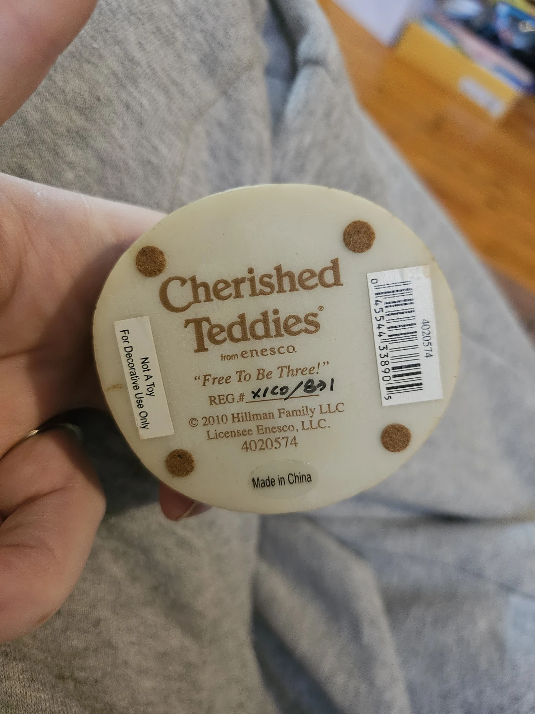 Cherished Teddies "Free to Be Three!" Figurine - photo 2