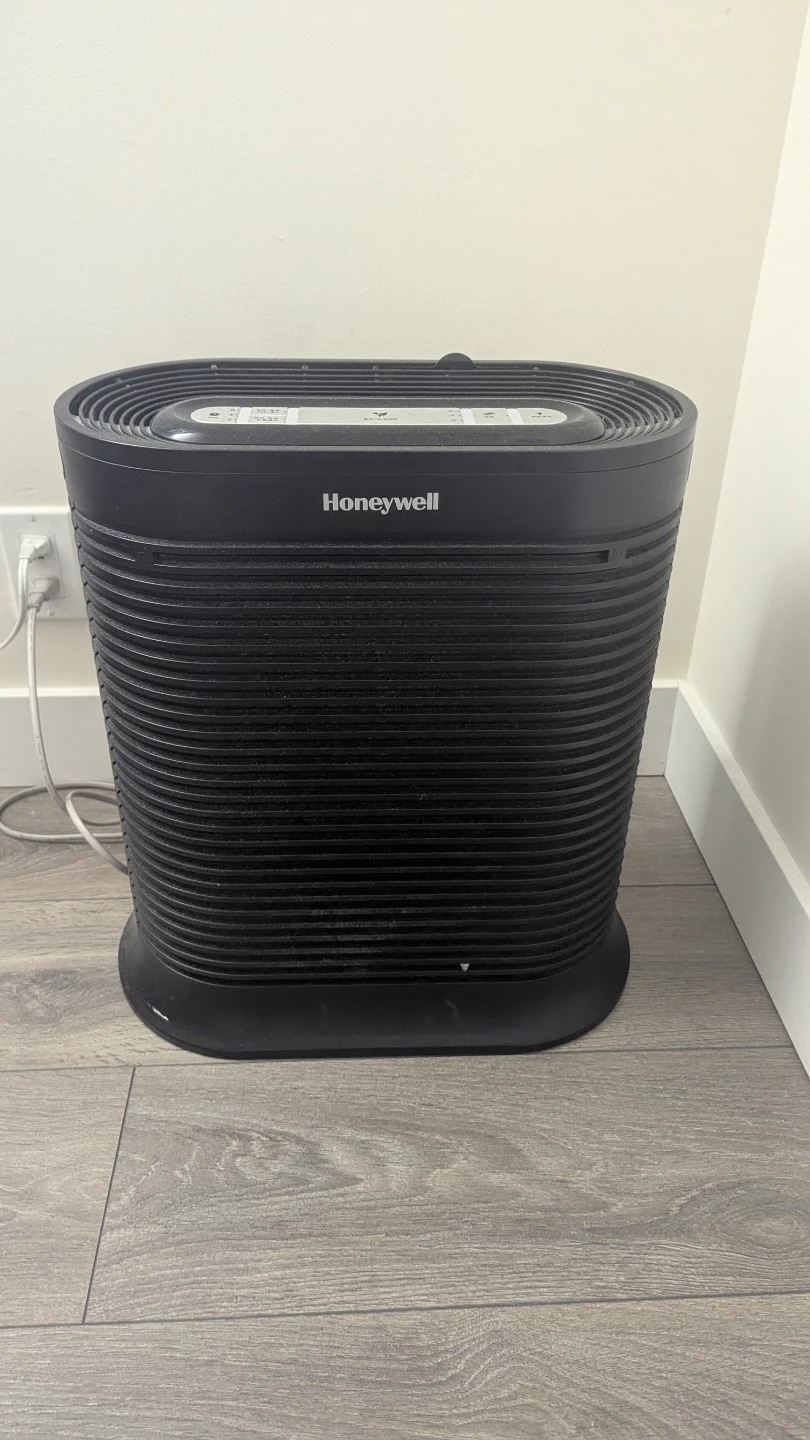 🏷️ For Sale: Honeywell True HEPA Air Purifier (HPA300)