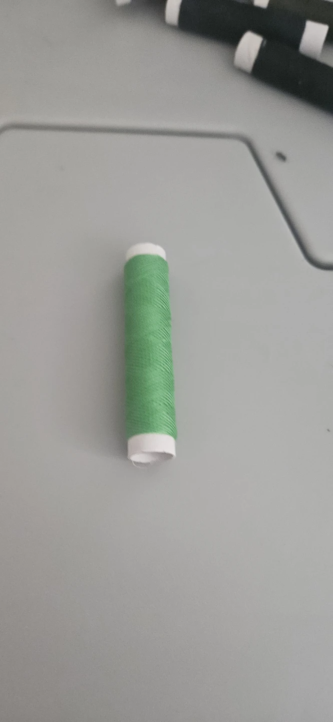 Sewing Thread Spools (Assorted Colors) - photo 3