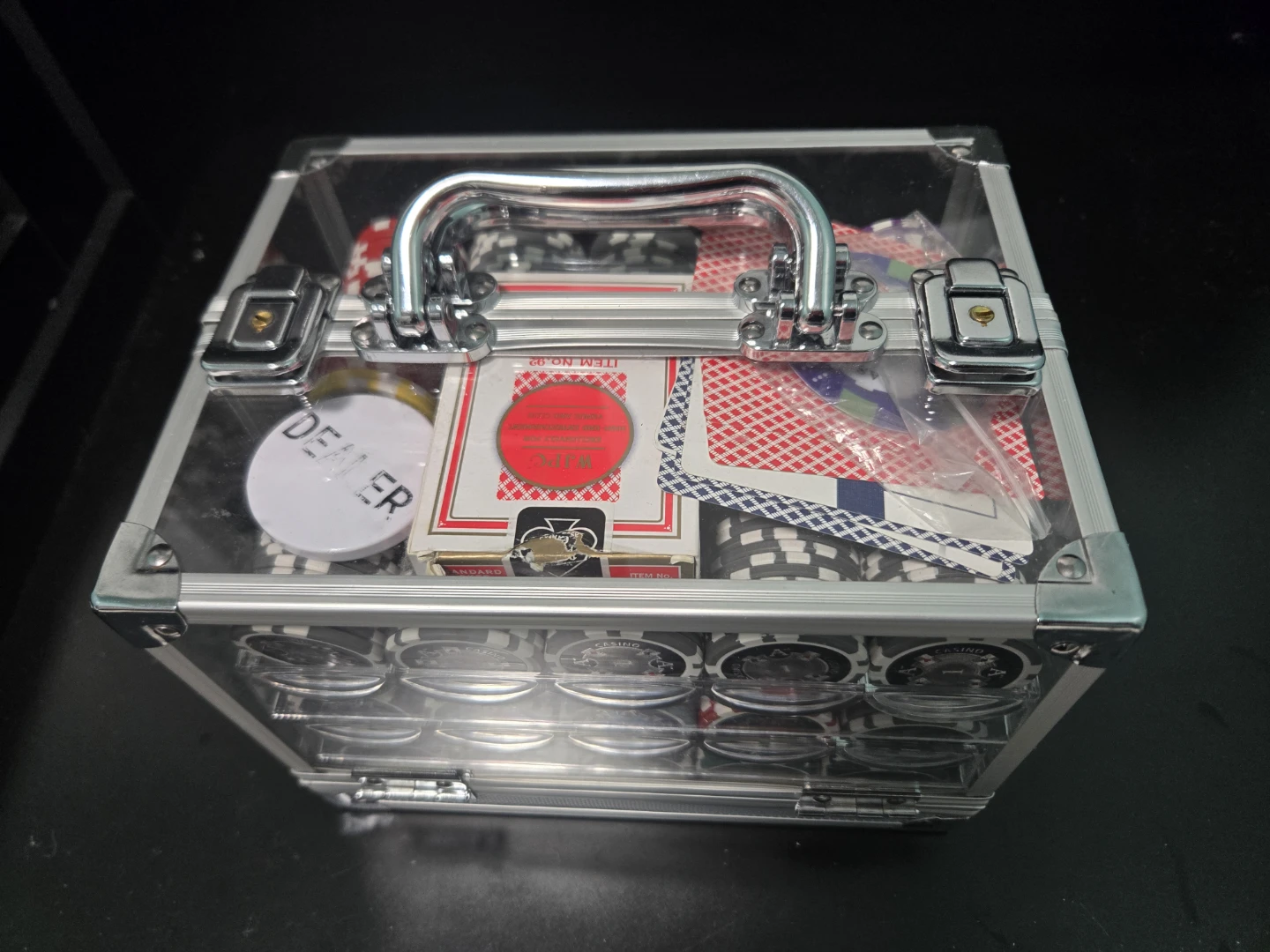 Casino Poker Chip Set with Case and lock 14 gram each 600 chips - photo 2