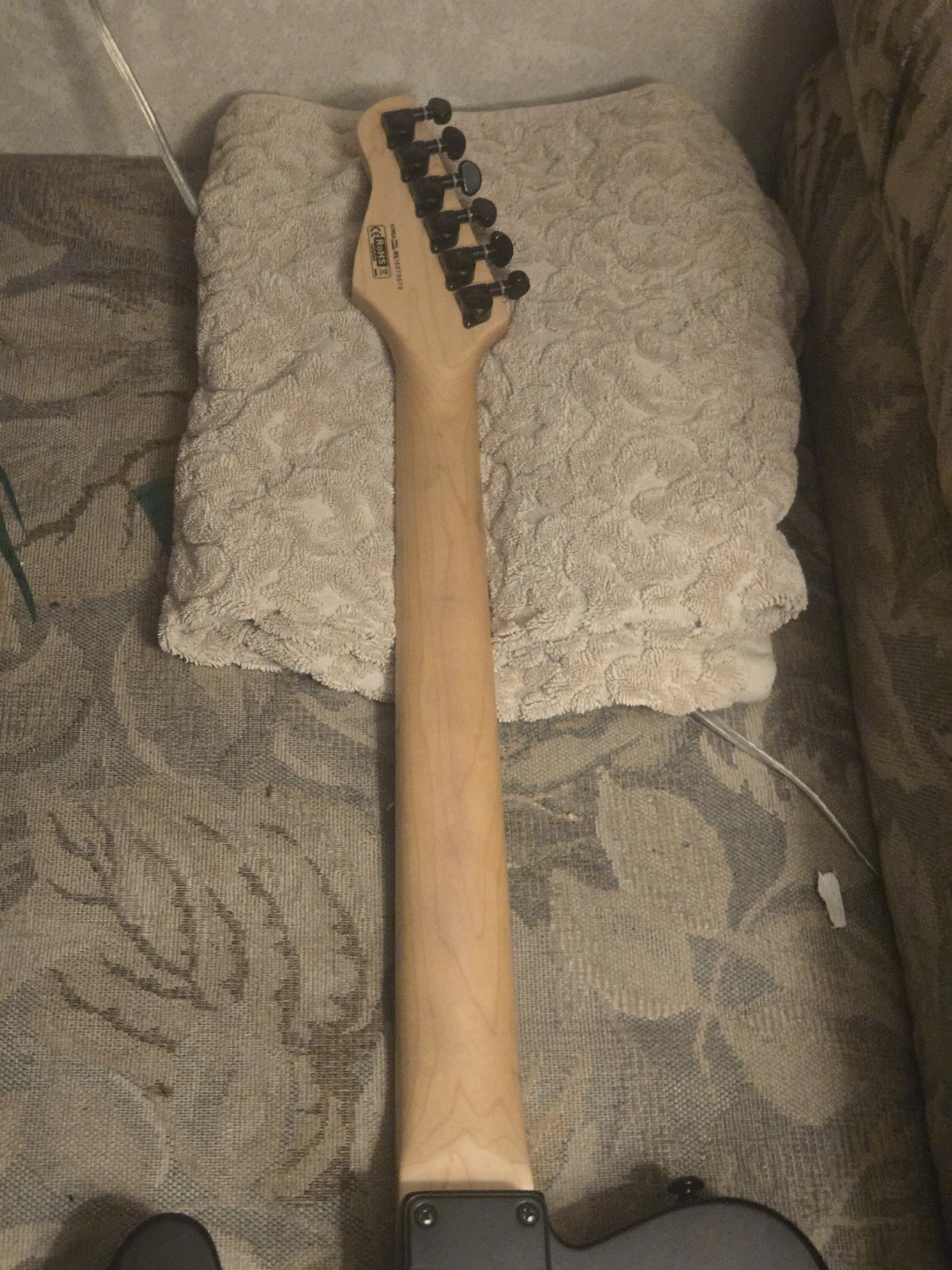 Electric guitar - photo 3