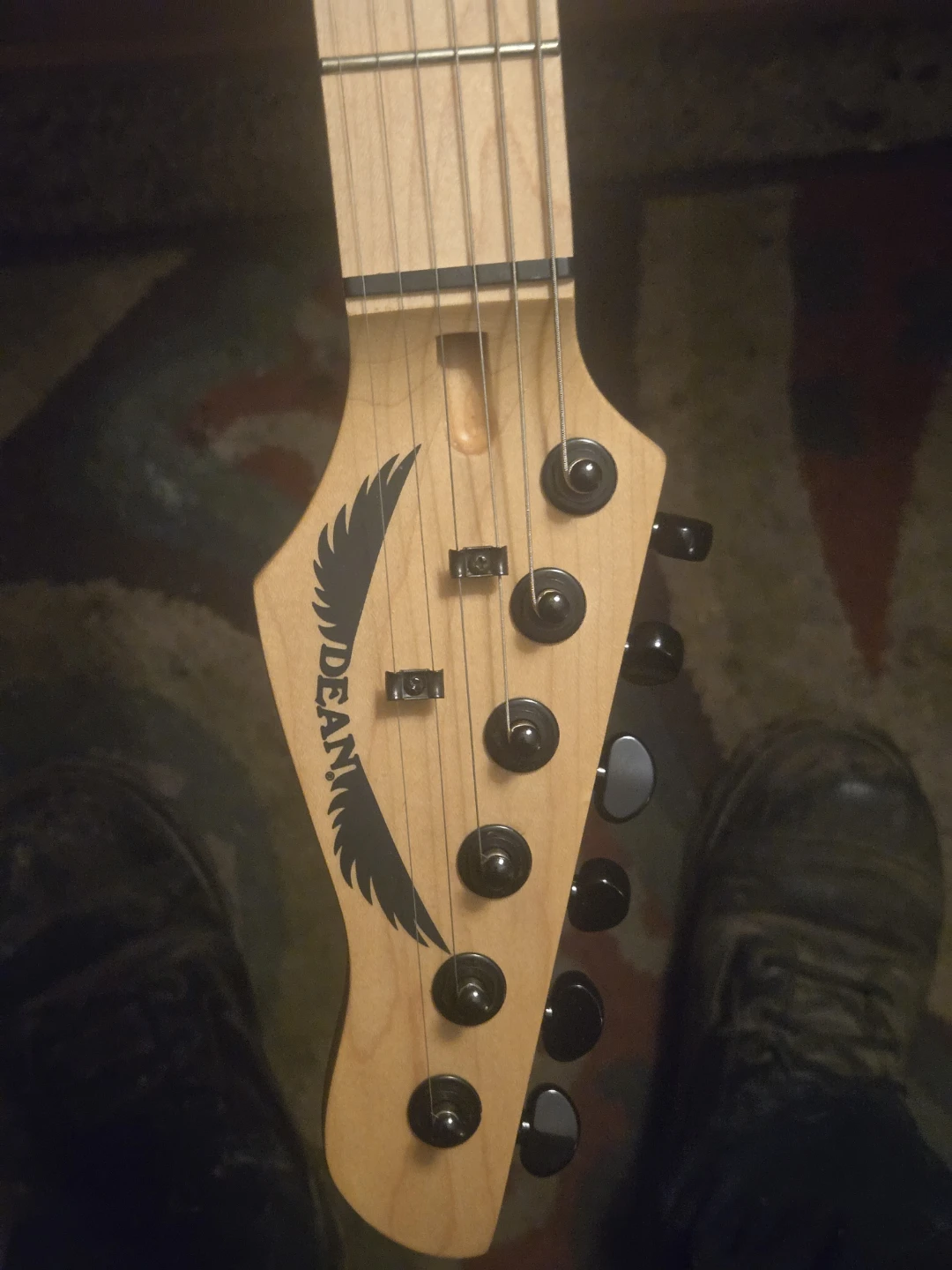 Electric guitar - photo 4