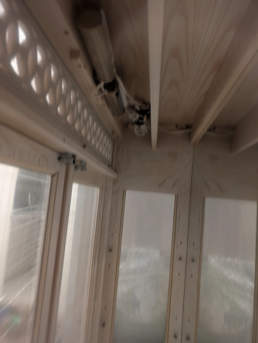 Solid Oak Display case/Armour - photo 4