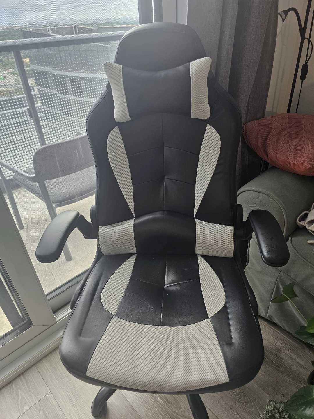 Black and White Gaming Chair Office Chair ⚽