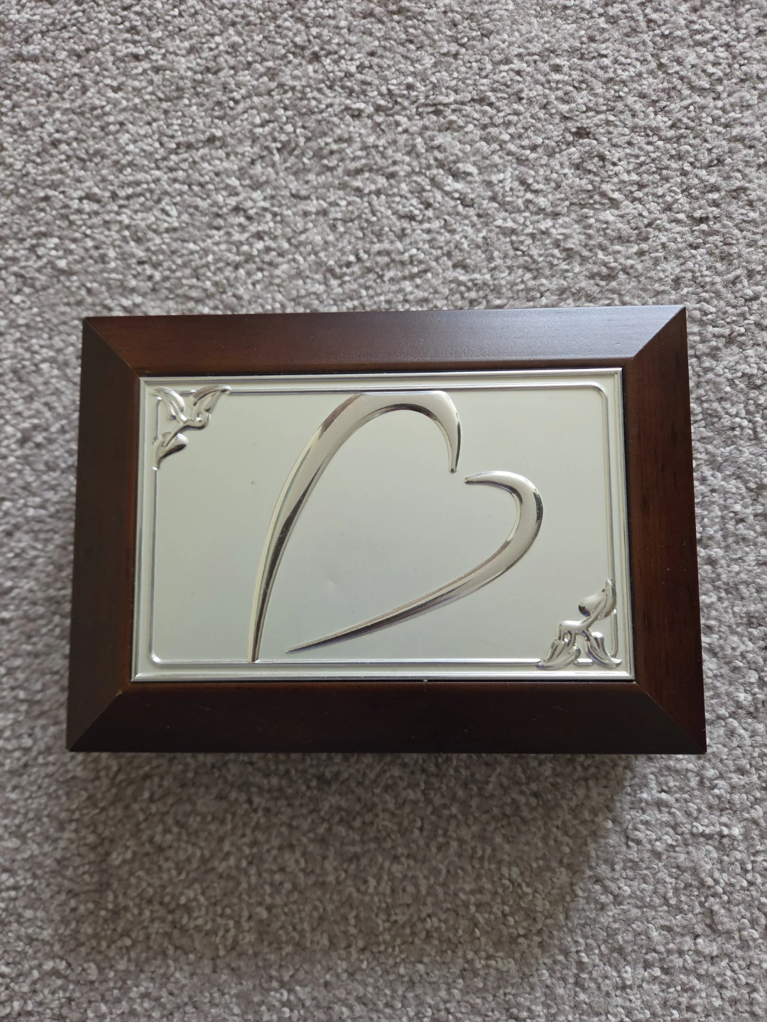 Wooden Heart Design Jewellery Box