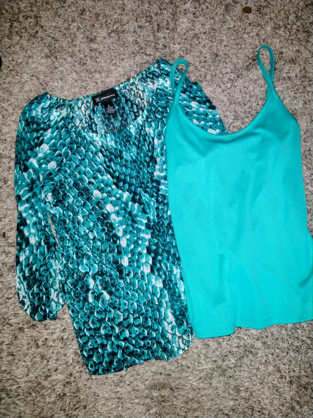 Bundle of three 2 Alfani blouses and 1 INC two-piece set Smalls - photo 3