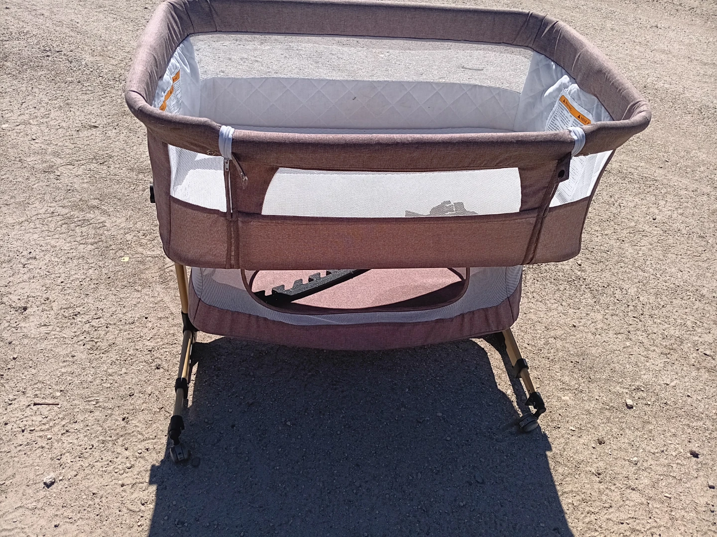 Brown Bassinet with Wheels - photo 2