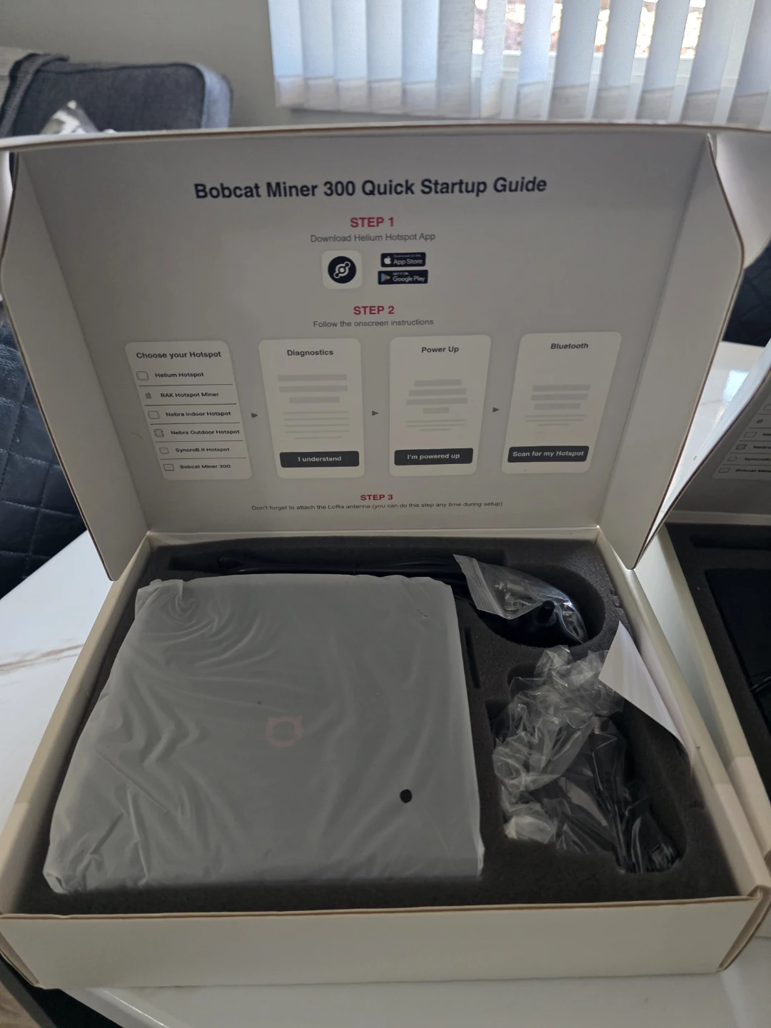 Bobcat Miner 300 Helium Hotspot