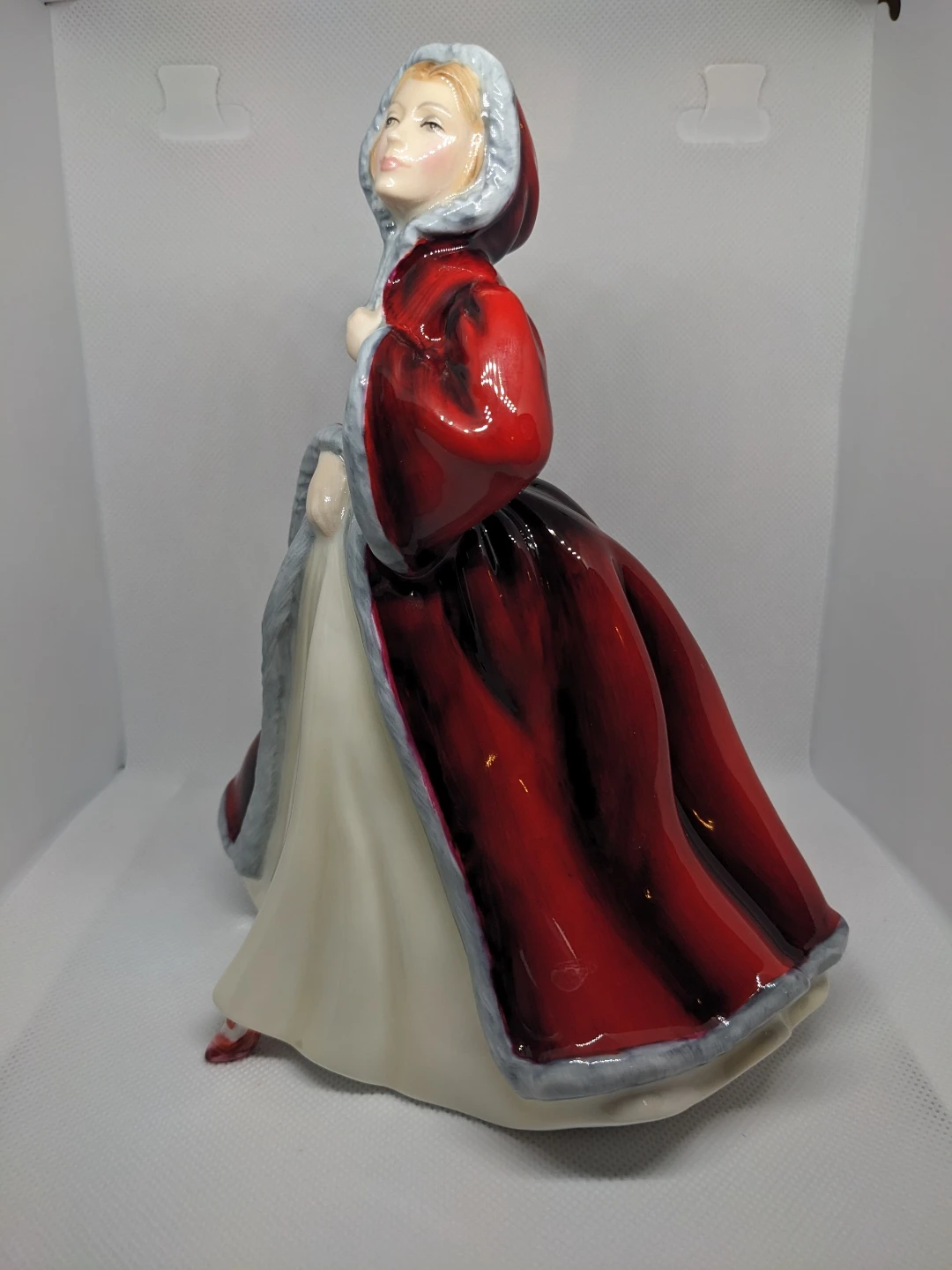 Royal Doulton "Rachel" Vintage Figure - photo 2