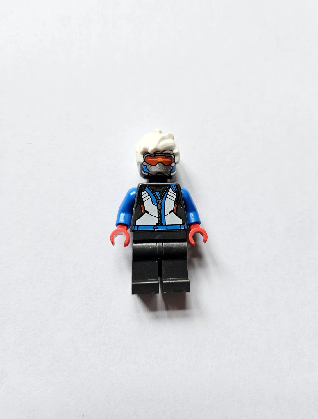⚽️ LEGO Overwatch Soldier: 76 minifig