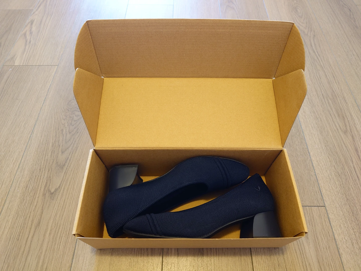 VIVAIA Almond-Toe Stress Free Chunky Heels - photo 5