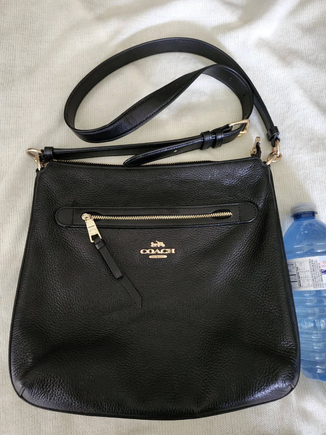 Coach classic  black leather crossbody bag