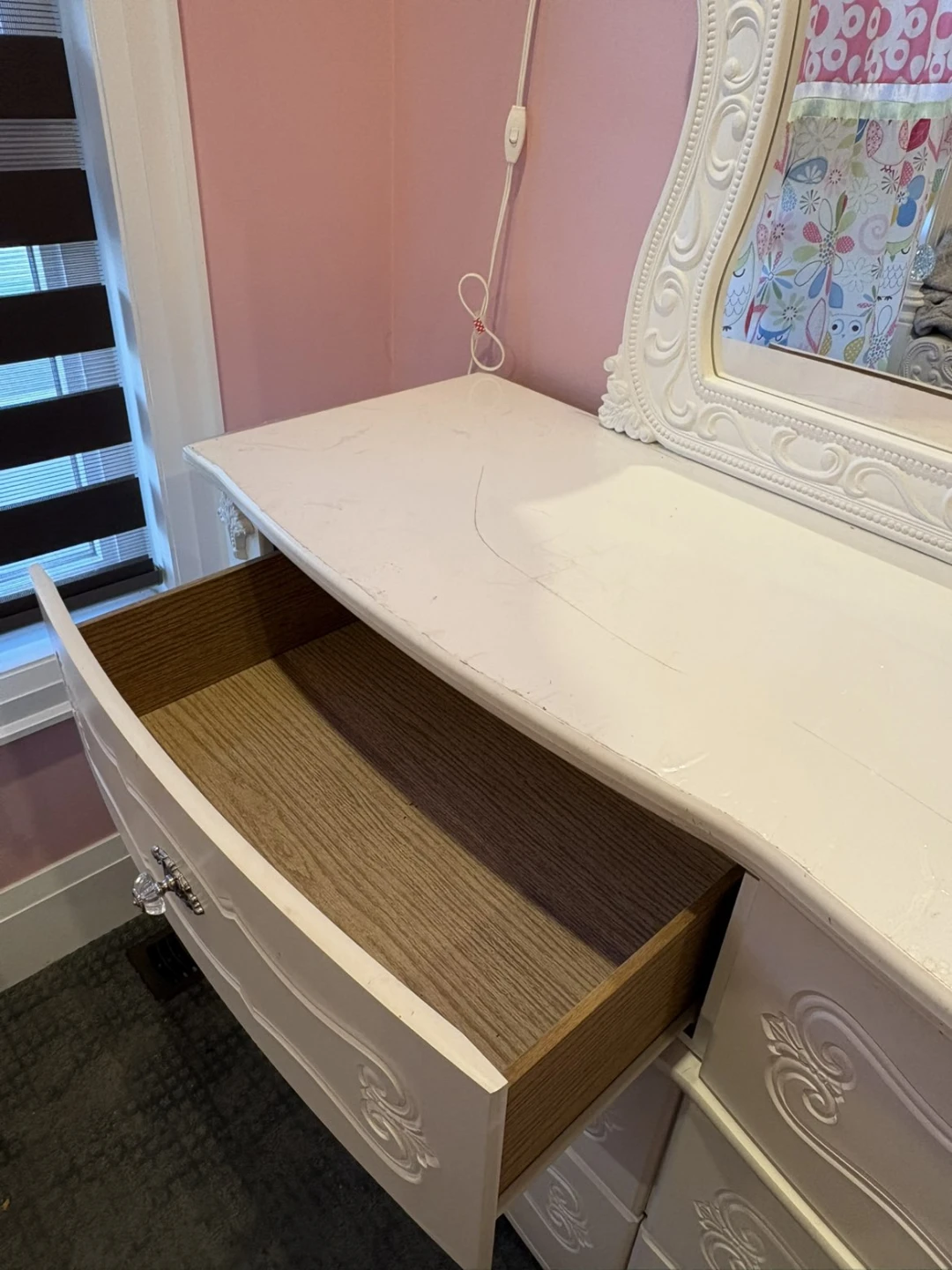 White Dresser with Mirror, 6 big drawers - photo 2