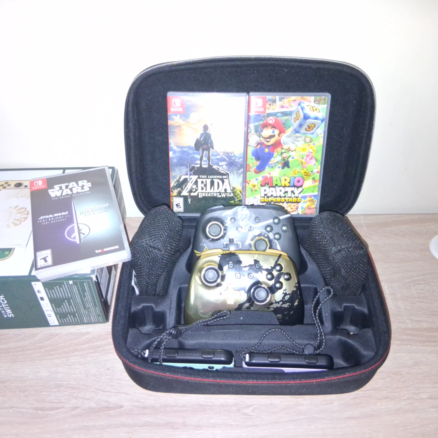 Nintendo Switch OLED Zelda Bundle – Complete Setup - photo 4