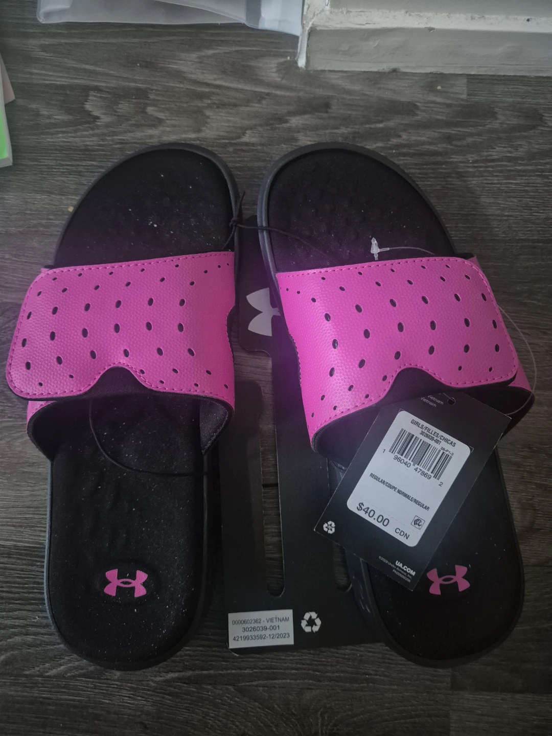 Under Armour Pink Slides us6