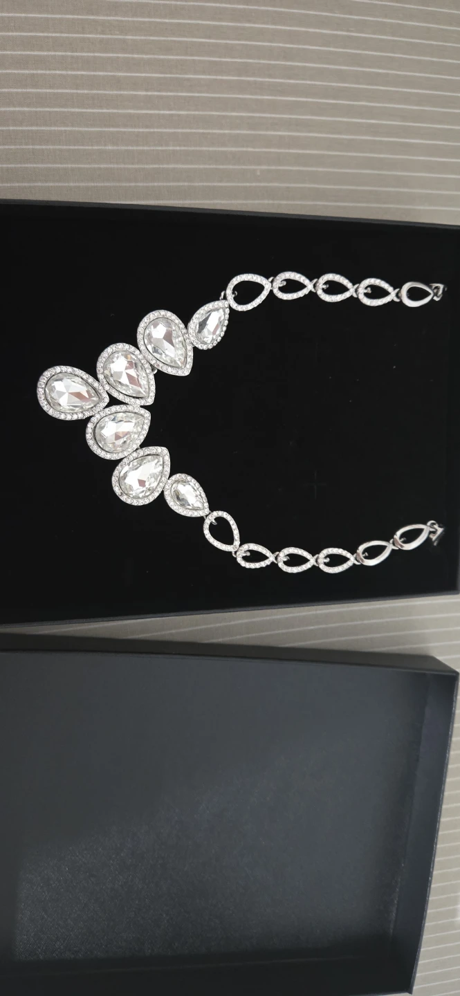 Statement Crystal Necklace with Silver-Tone Chain - photo 3