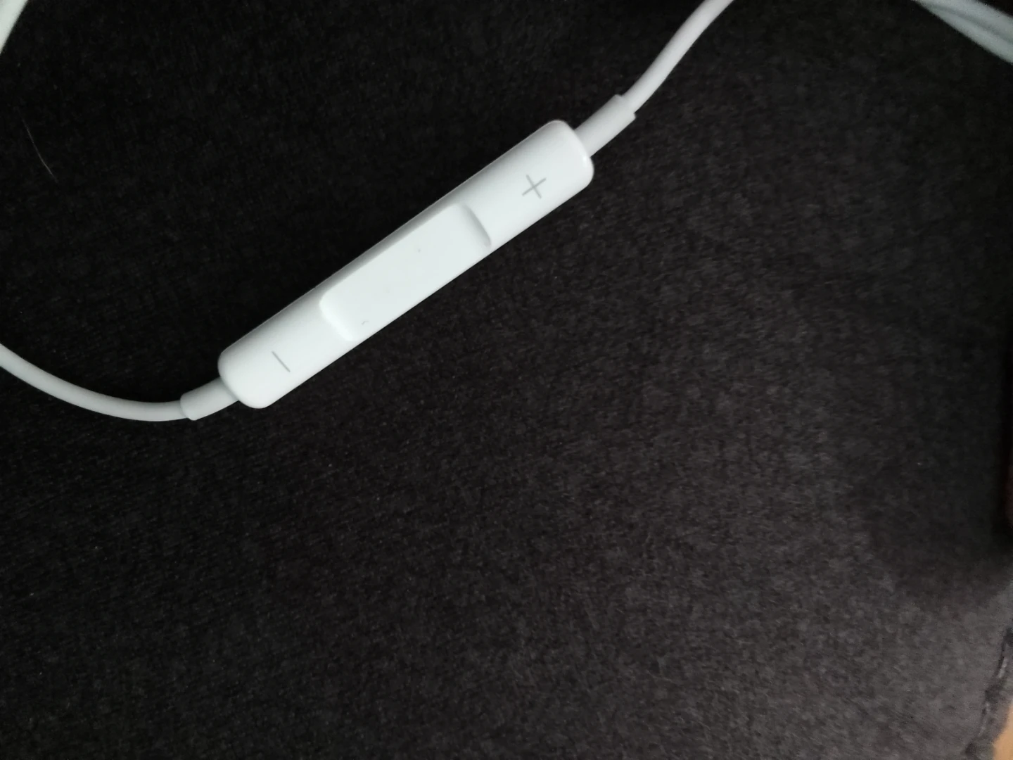 Apple EarPods with Lightning Connector - photo 3