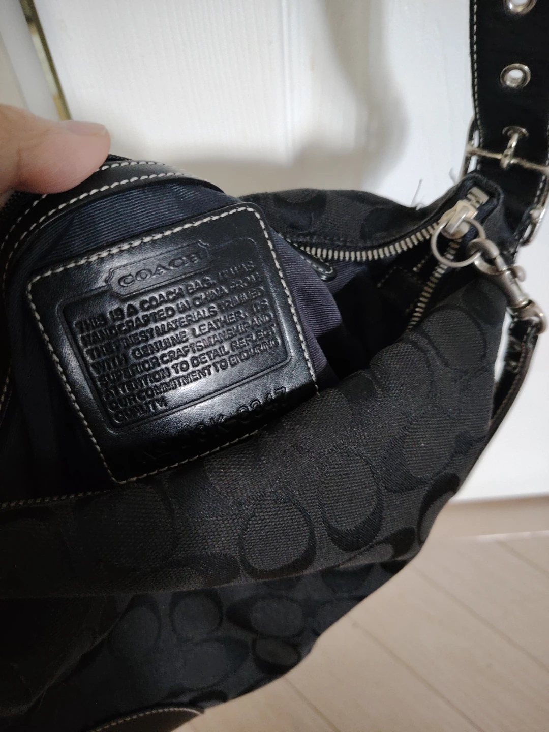Coach Signature Hobo Bag - photo 4