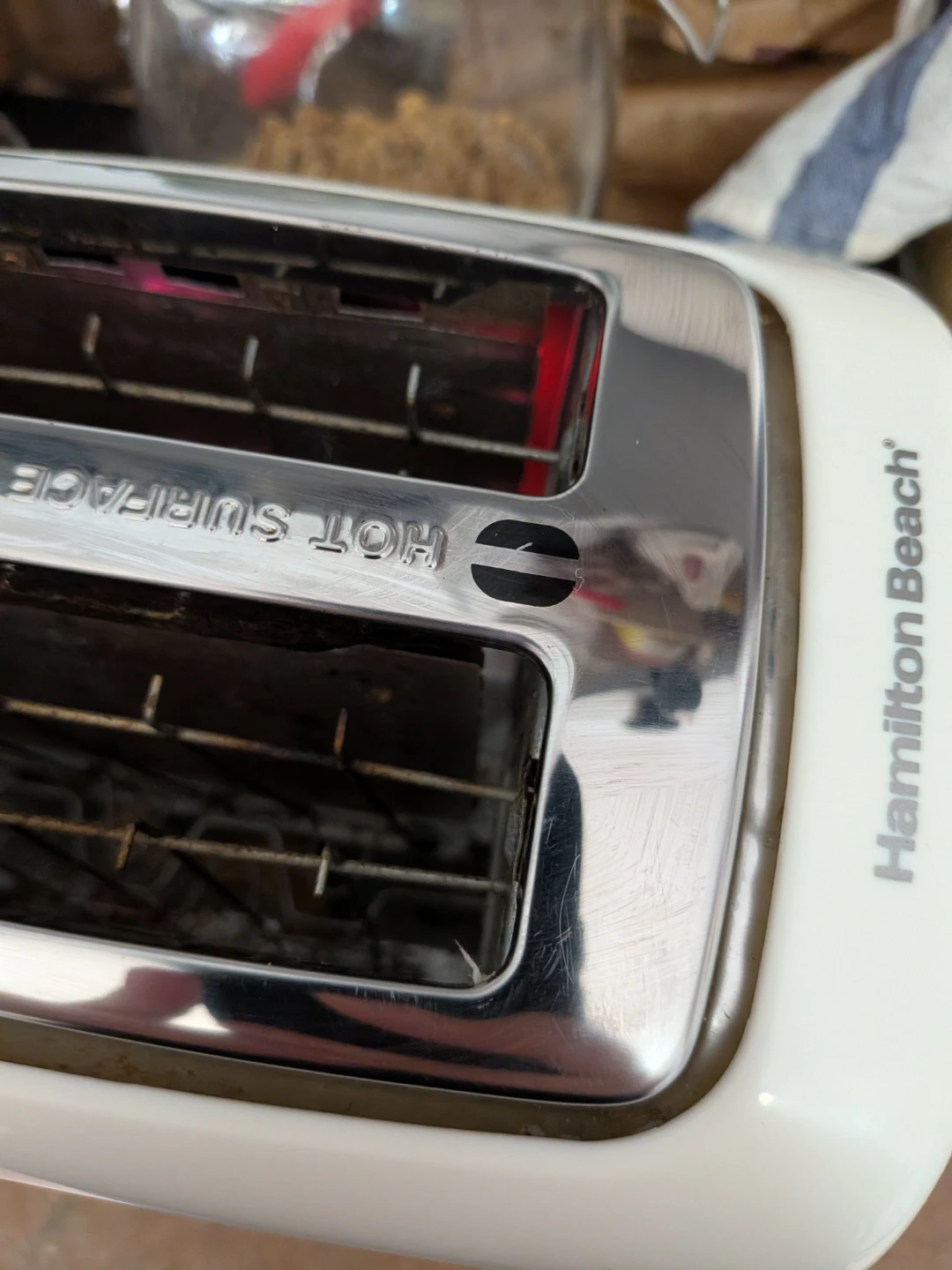 Hamilton Beach 2-Slice Toaster 9.5 x 6 inches - photo 2