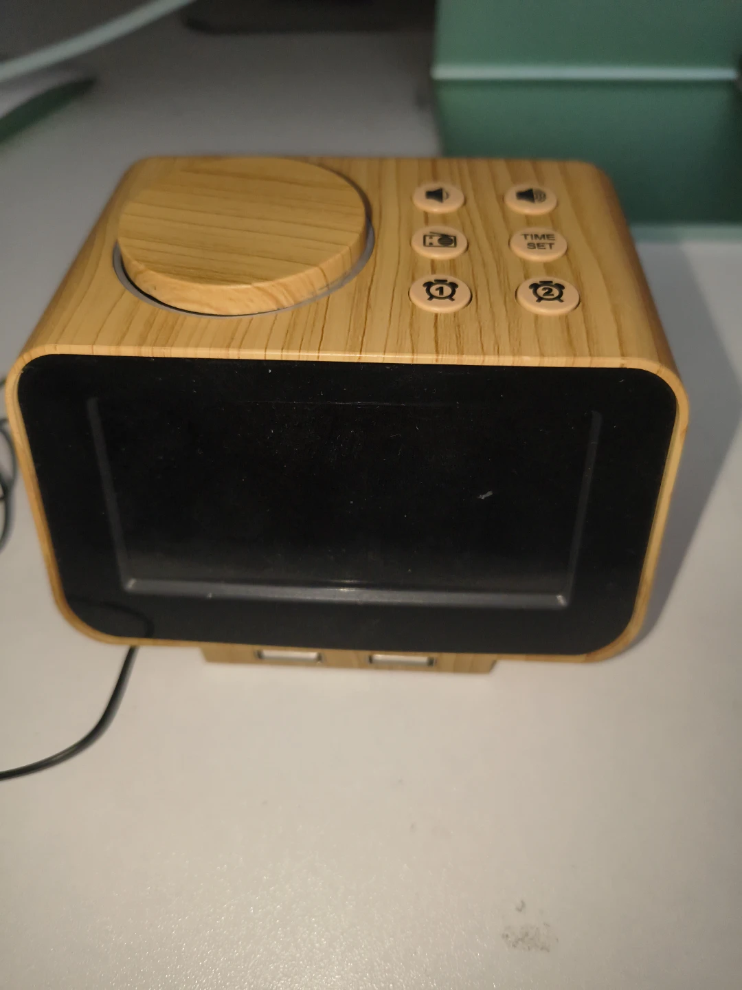 Wood Grain Digital Alarm Clock Radio - photo 2