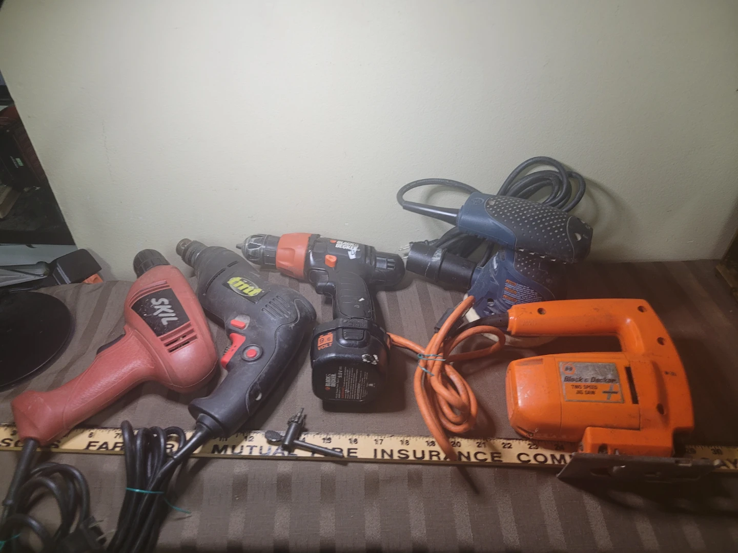 Bosch 5" electric orbital sander Black Decker two-speed jigsaw