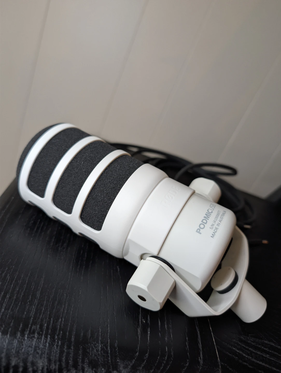 (NEW) RØDE PodMic USB – Versatile Dynamic Broadcast Microphone