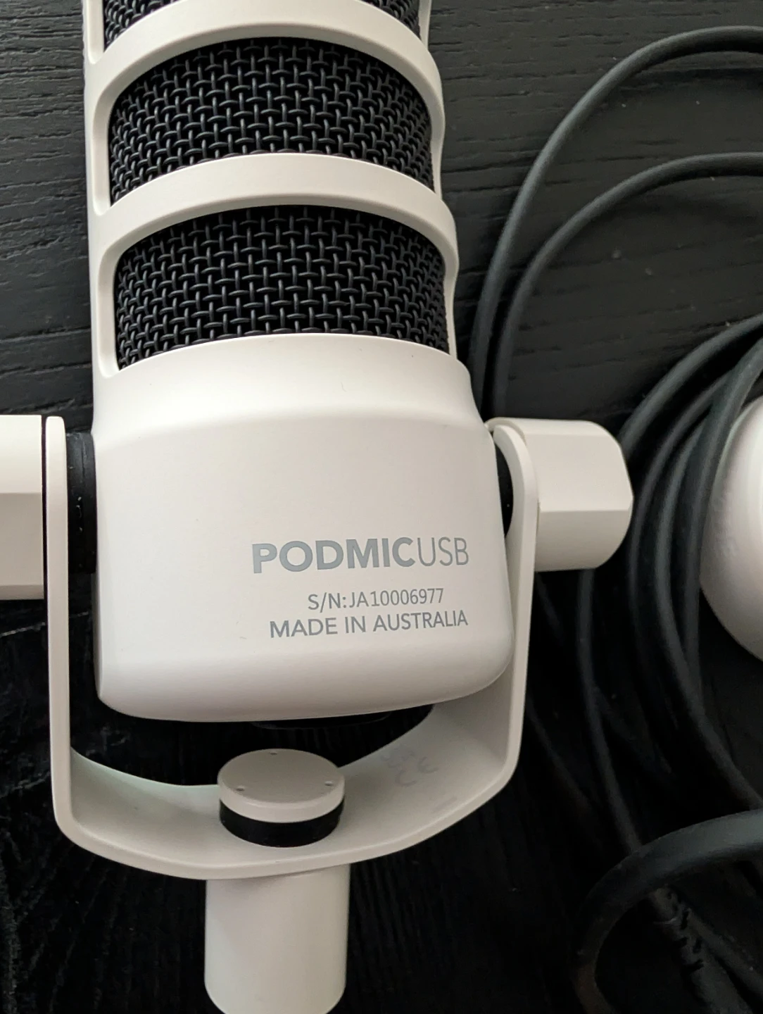 (NEW) RØDE PodMic USB – Versatile Dynamic Broadcast Microphone - photo 2