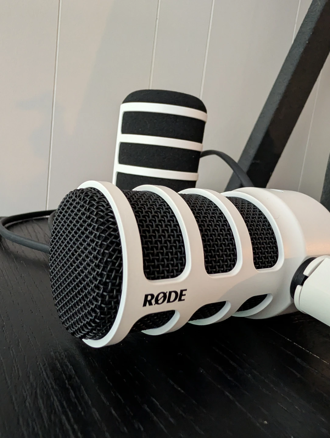 (NEW) RØDE PodMic USB – Versatile Dynamic Broadcast Microphone - photo 3