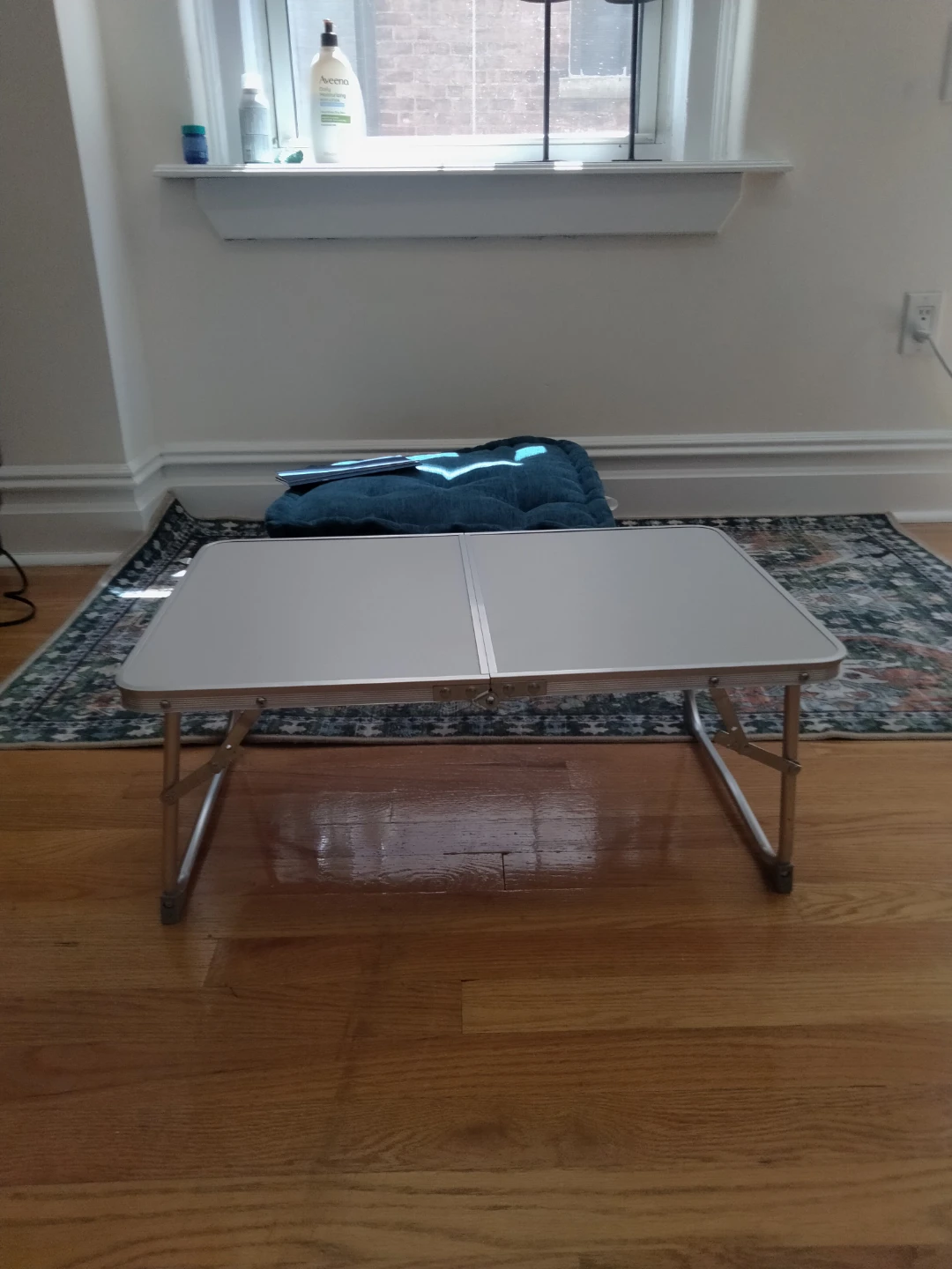 Foldable Laptop table for bed - photo 3