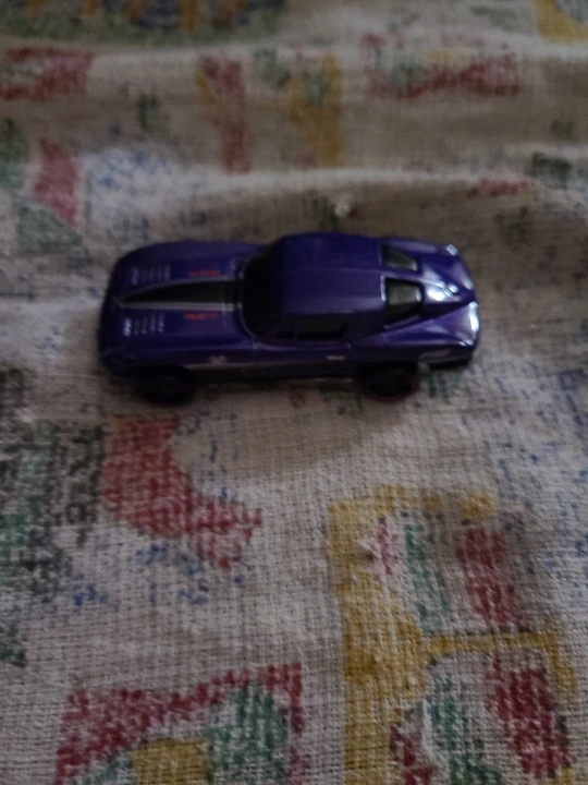 Hot Wheels Vintage Corvette Stingray 1979 Purple