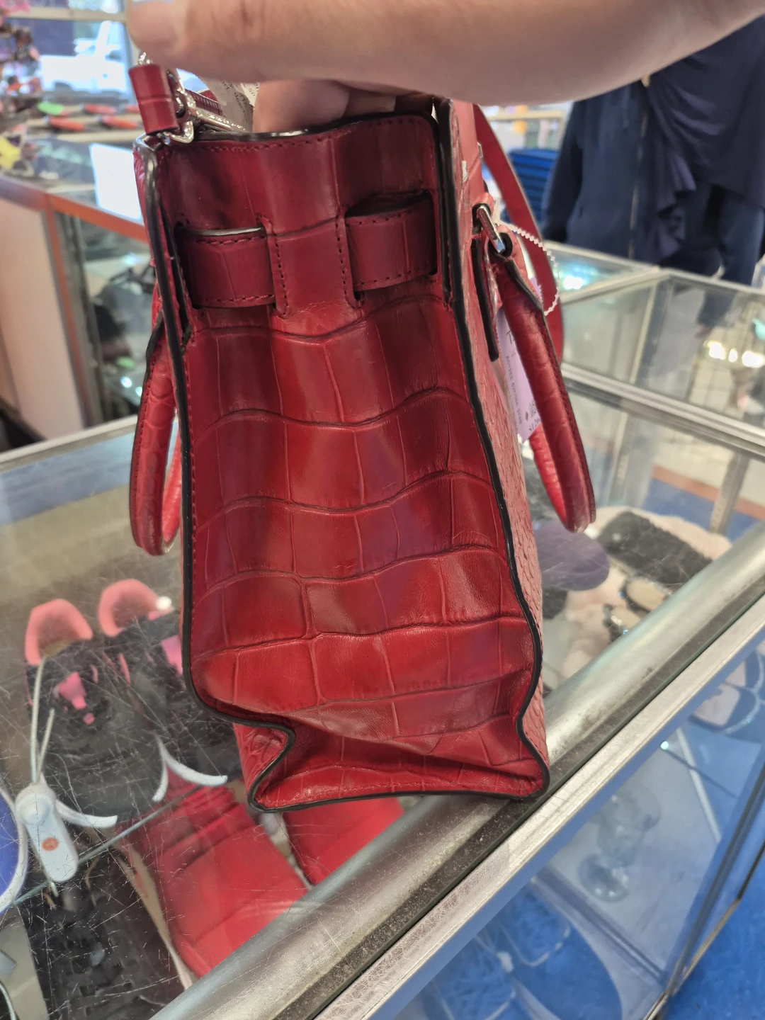 Michael Kors Red Croc Embossed Leather Handbag - photo 3