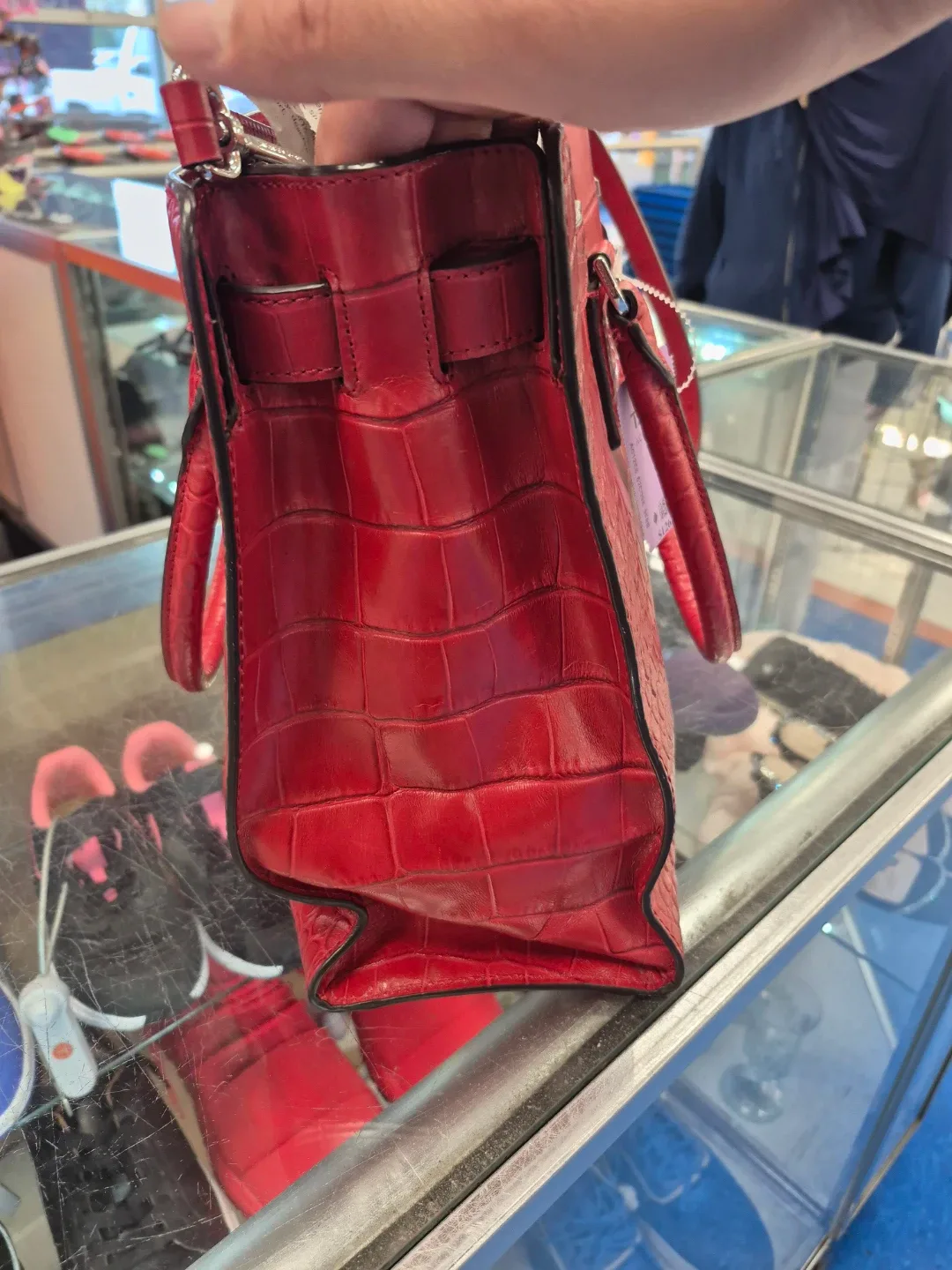 Michael Kors Red Croc Embossed Leather Handbag - photo 3