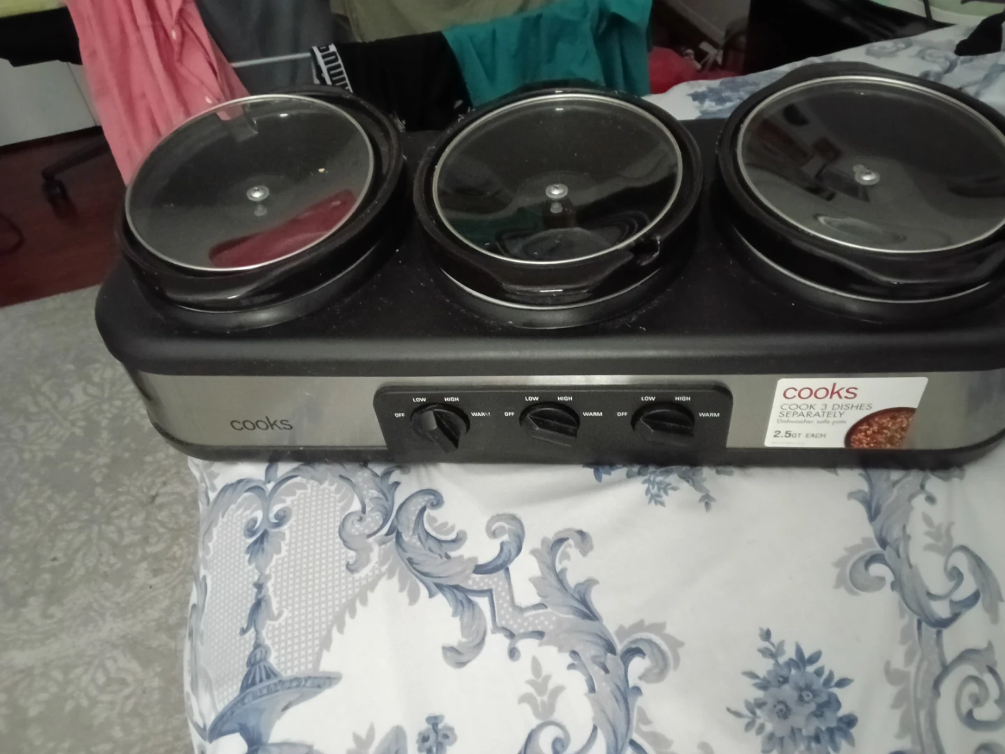 Cooks Triple Slow Cooker - 2.5Qt Each