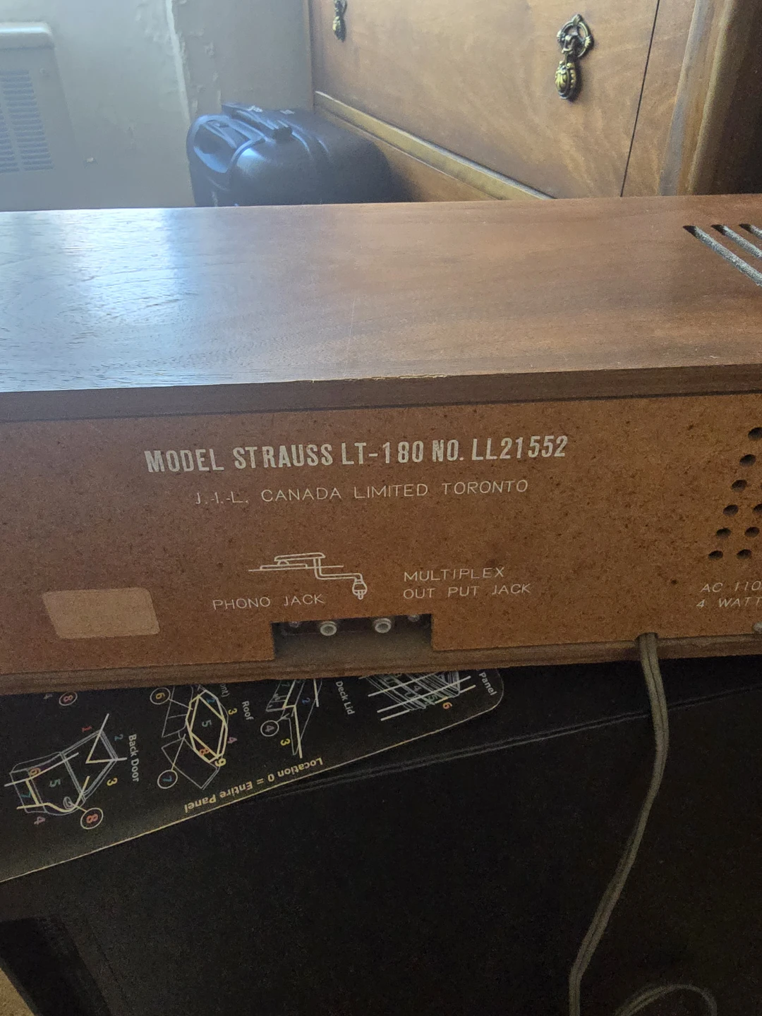 Strauss LT-180 "Instant Sound" AM/FM Radio - photo 5
