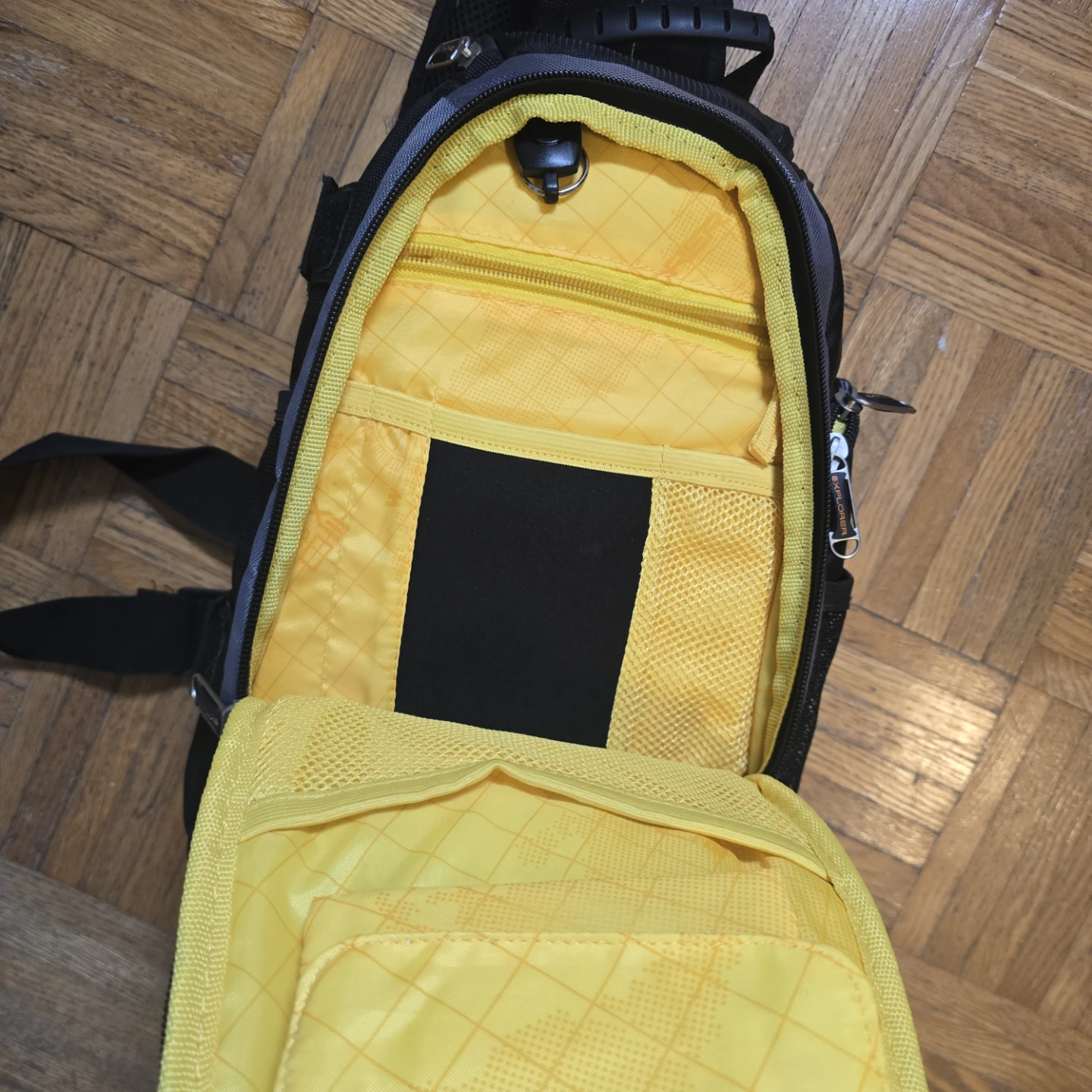 NG Explorer Camera Sling Bag - photo 2