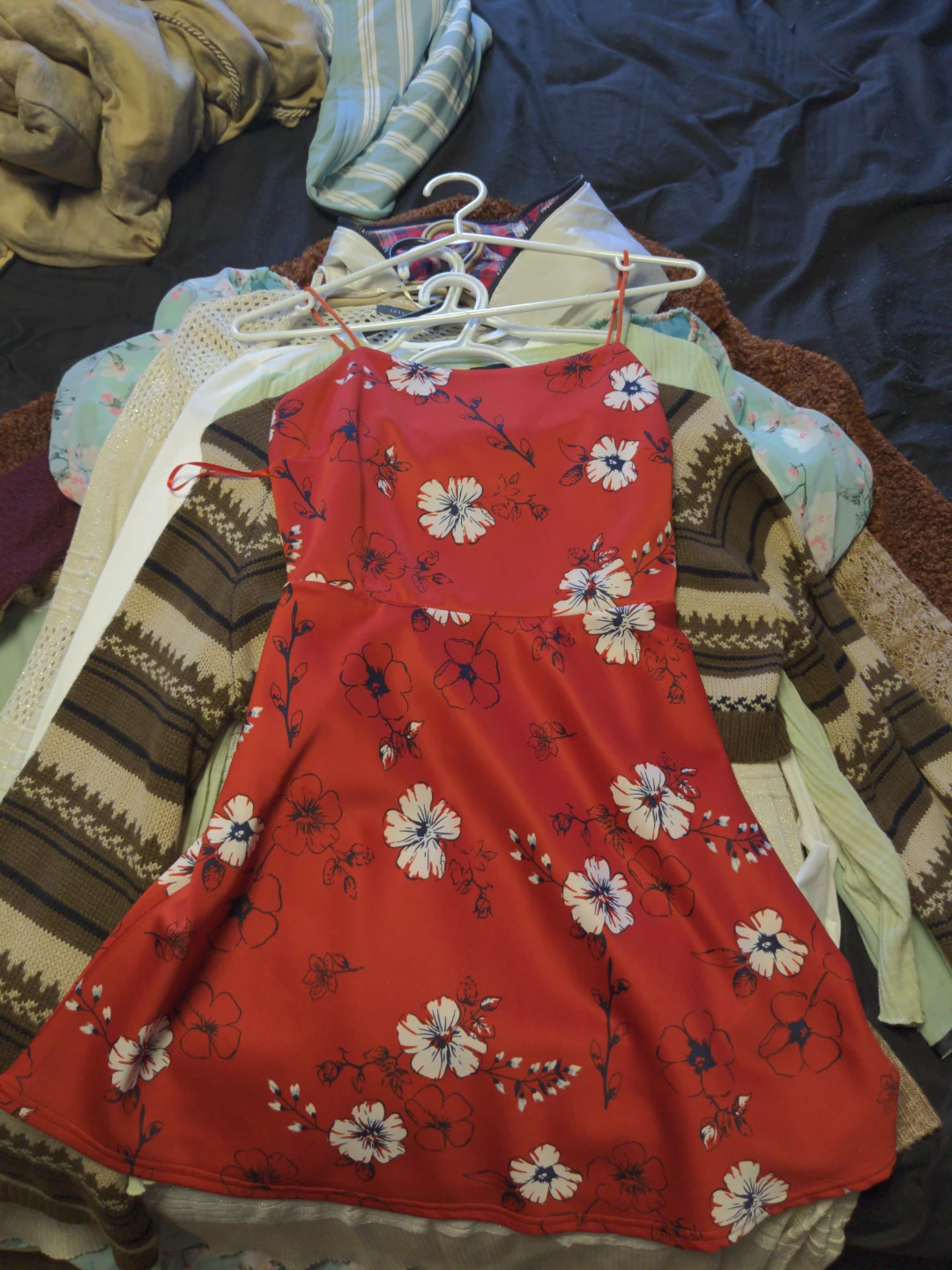 Women's clothing - photo 2
