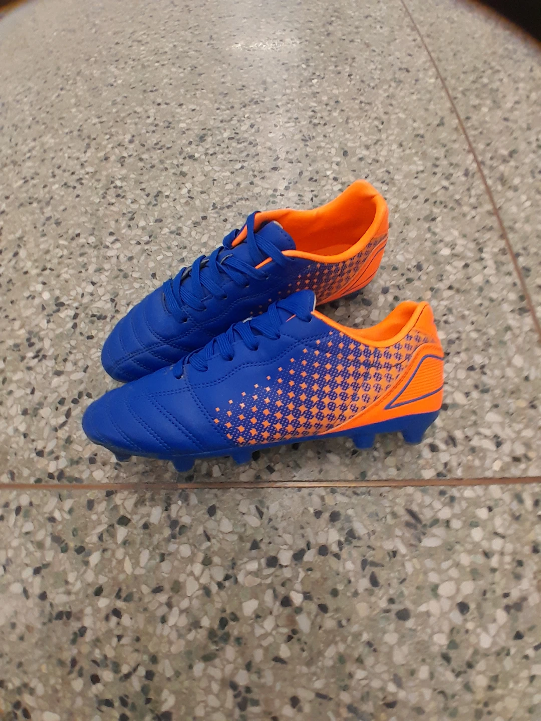 Blue and Orange Soccer Cleats Men's Size 7