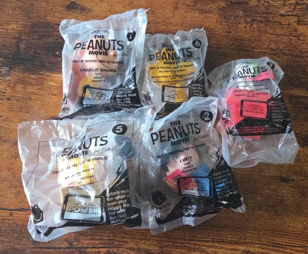 The Peanuts Movie Happy Meal Toys by McDonald's(2015)