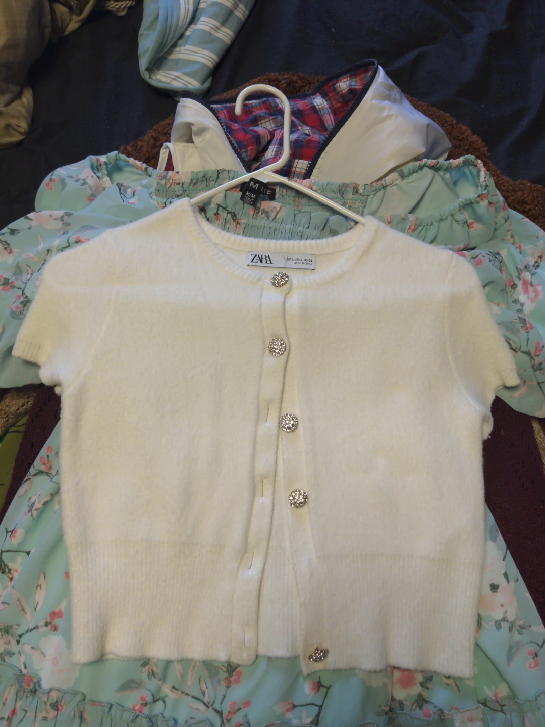 Women's clothing ranging from xs to m - photo 2